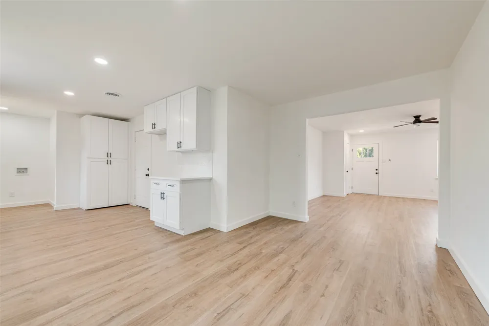 934 Fairwood Drive Dallas, TX 75232