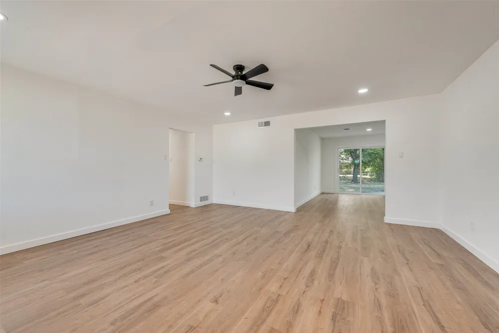 934 Fairwood Drive Dallas, TX 75232