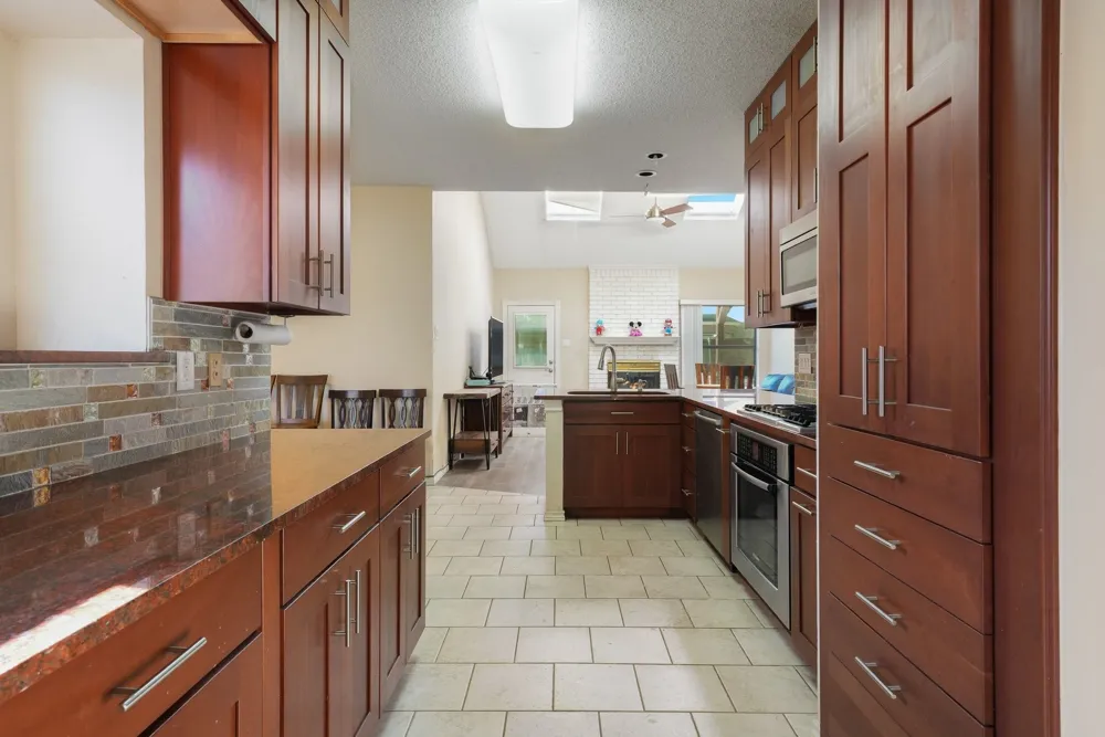 1812 Snowmass Drive Plano, TX 75025