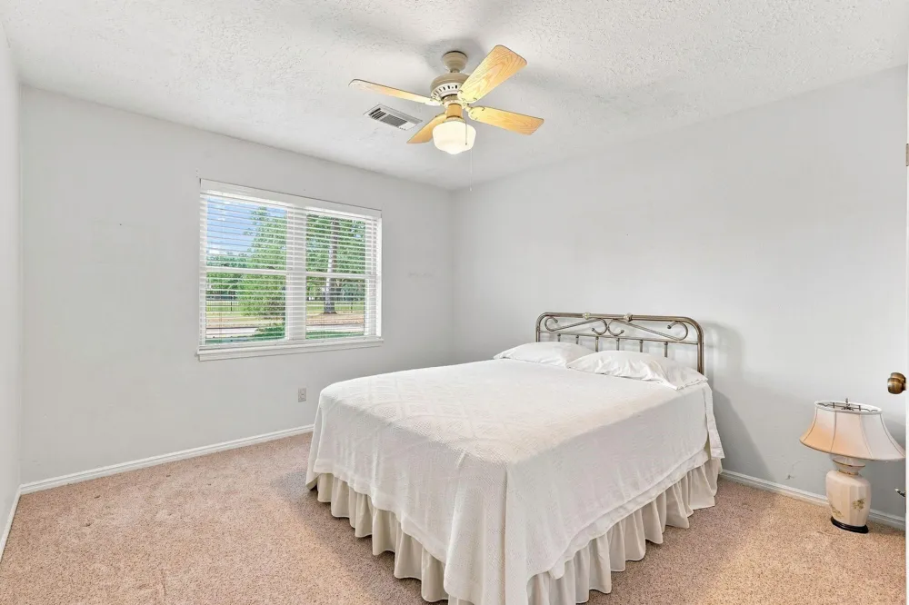 8126 Middlebury Lane Houston, TX 77070