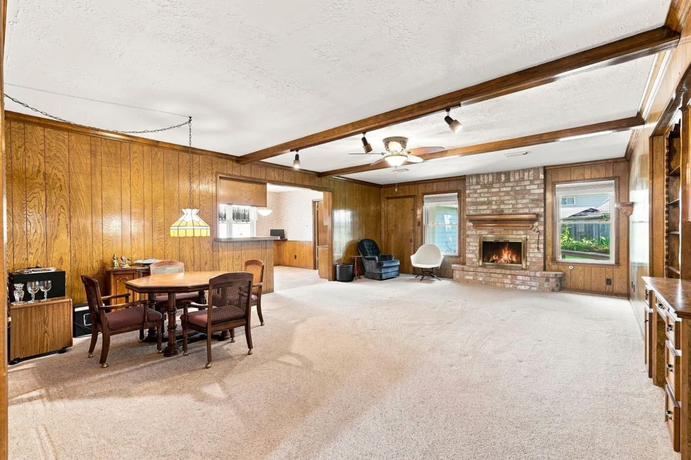 8126 Middlebury Lane Houston, TX 77070