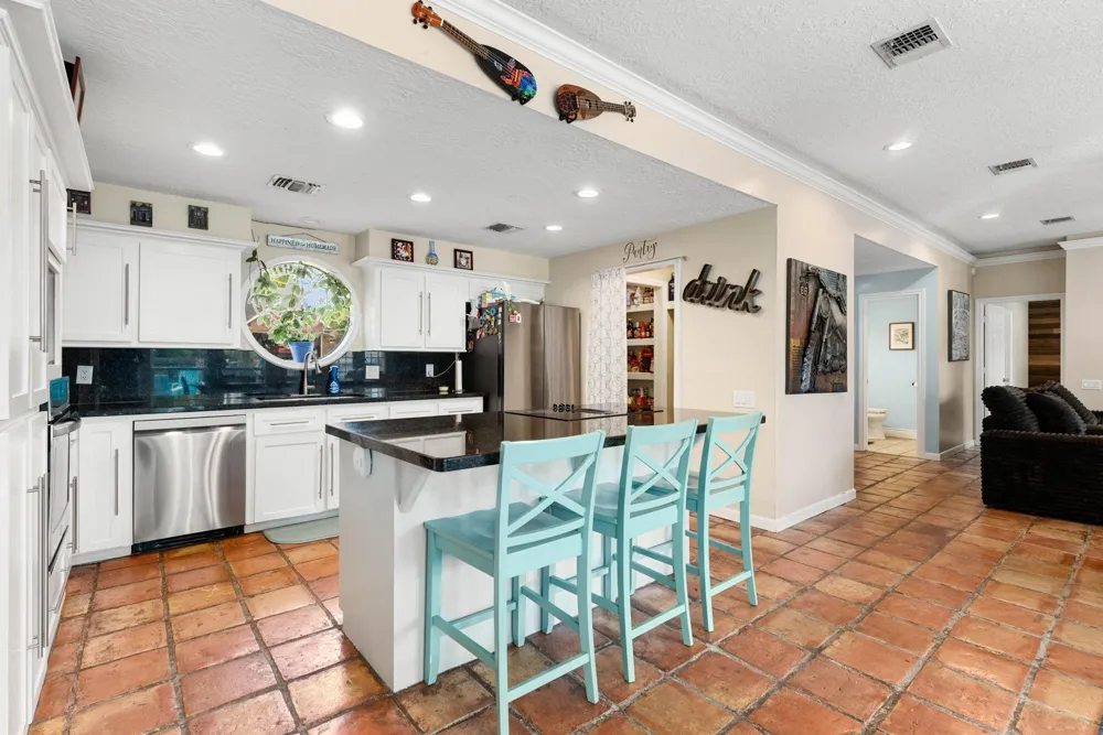 3039 Lake Island Drive Montgomery, TX 77356