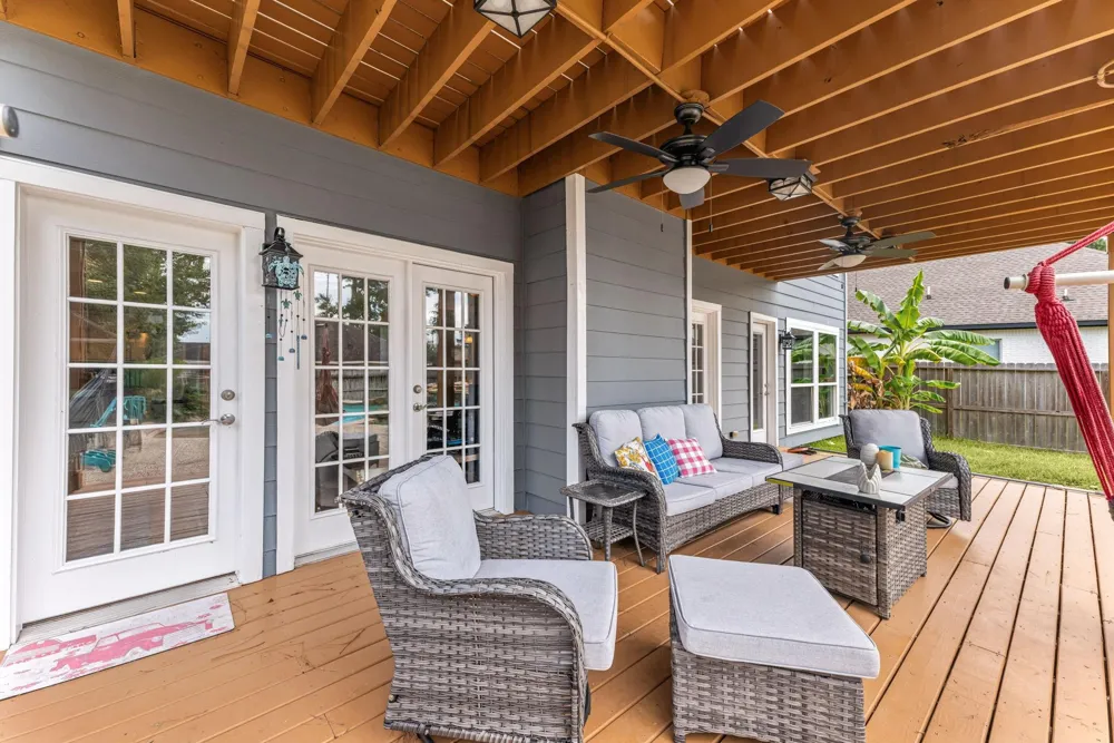 3039 Lake Island Drive Montgomery, TX 77356