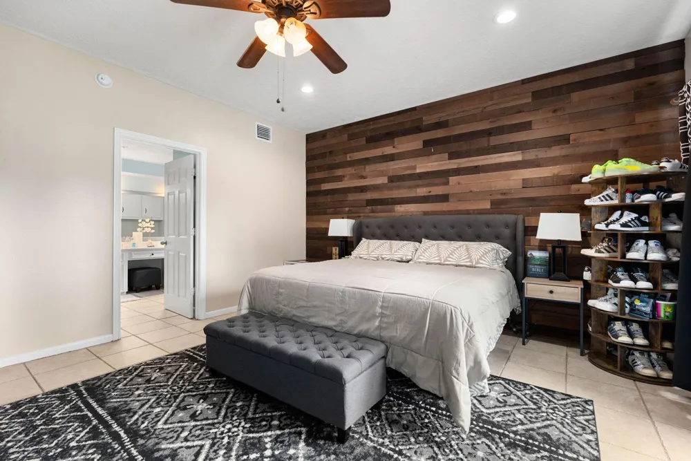 3039 Lake Island Drive Montgomery, TX 77356