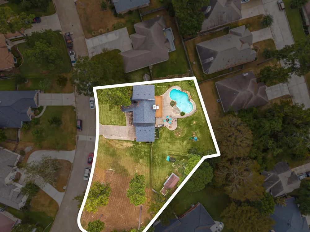 3039 Lake Island Drive Montgomery, TX 77356