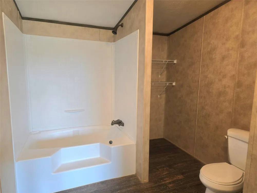 795 Road 5701 Cleveland, TX 77327