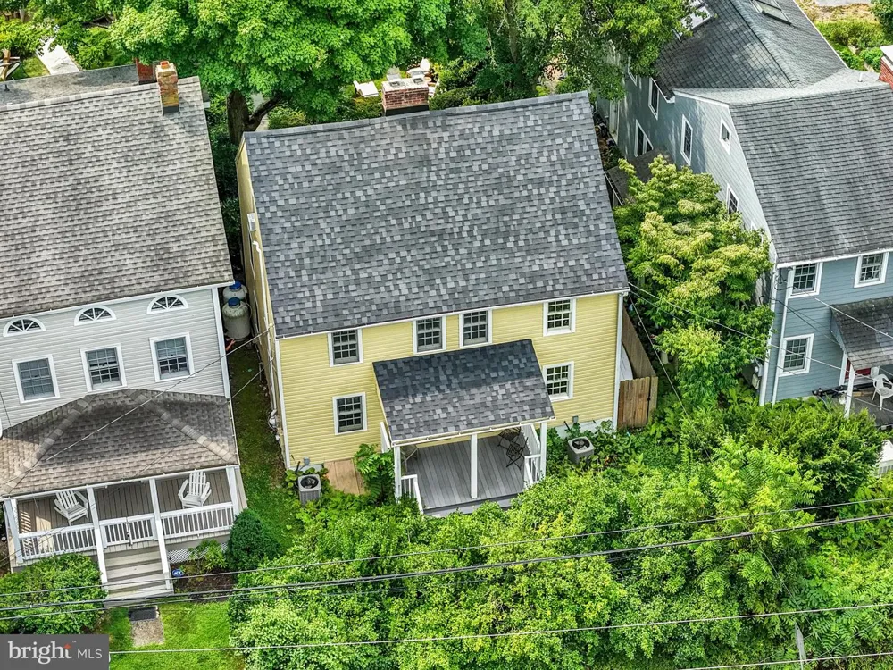 9 BUFFINGTON STREET Kennett Square, PA 19348