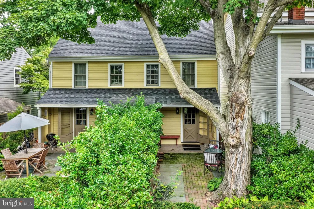 9 BUFFINGTON STREET Kennett Square, PA 19348