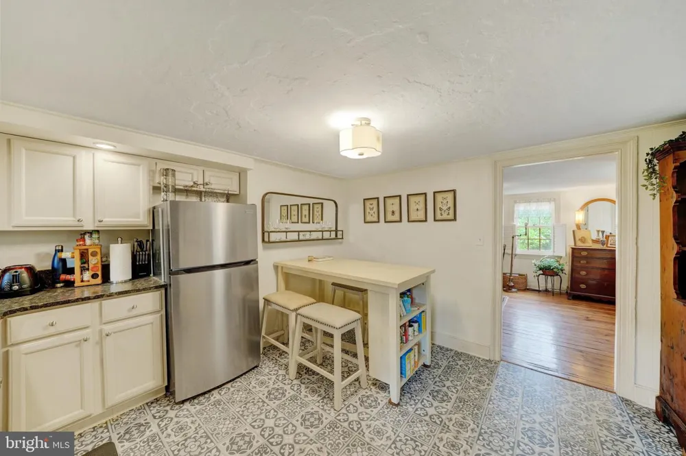 9 BUFFINGTON STREET Kennett Square, PA 19348