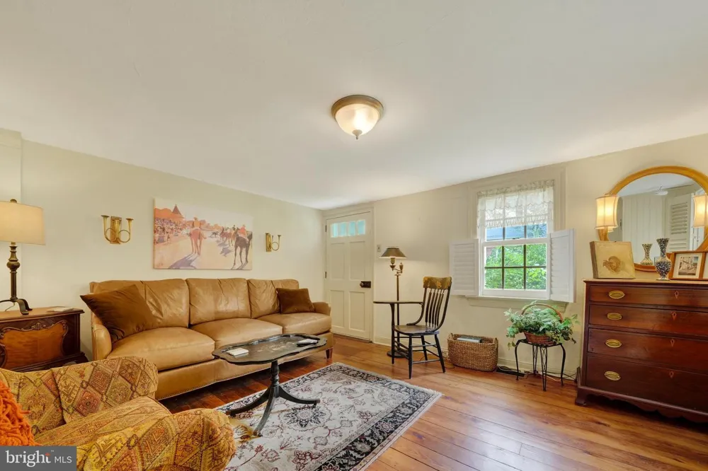 9 BUFFINGTON STREET Kennett Square, PA 19348