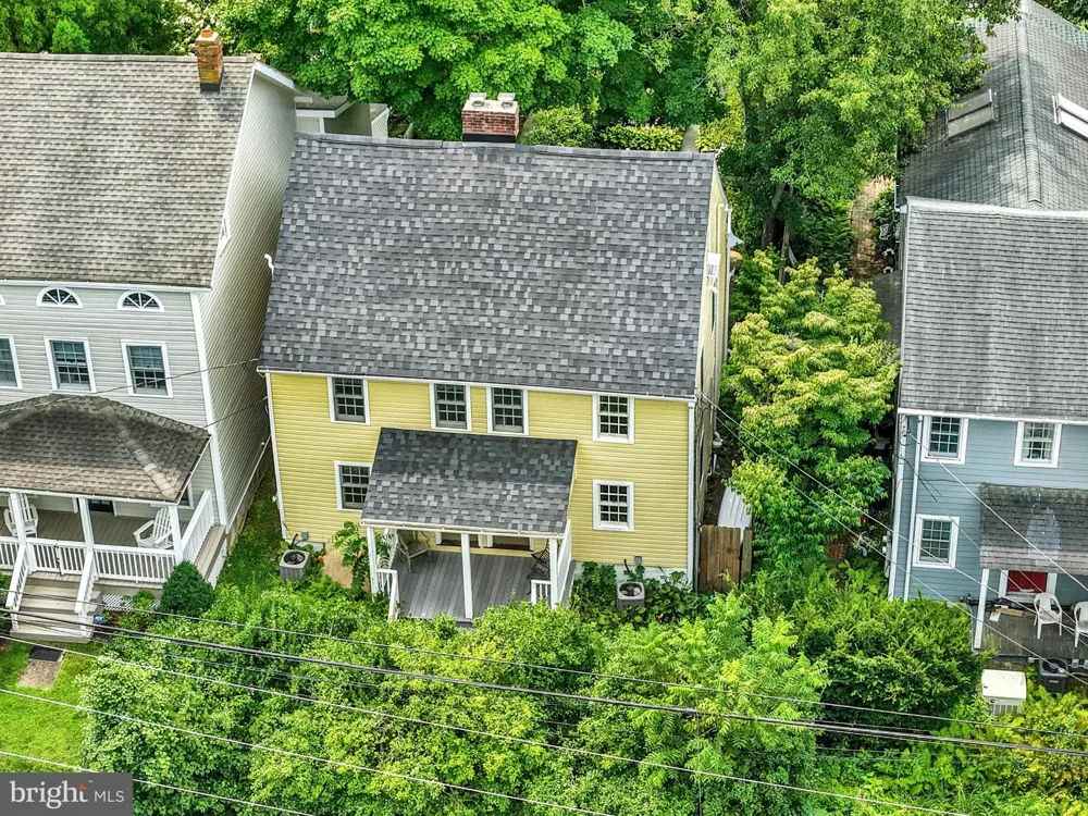 9 BUFFINGTON STREET Kennett Square, PA 19348