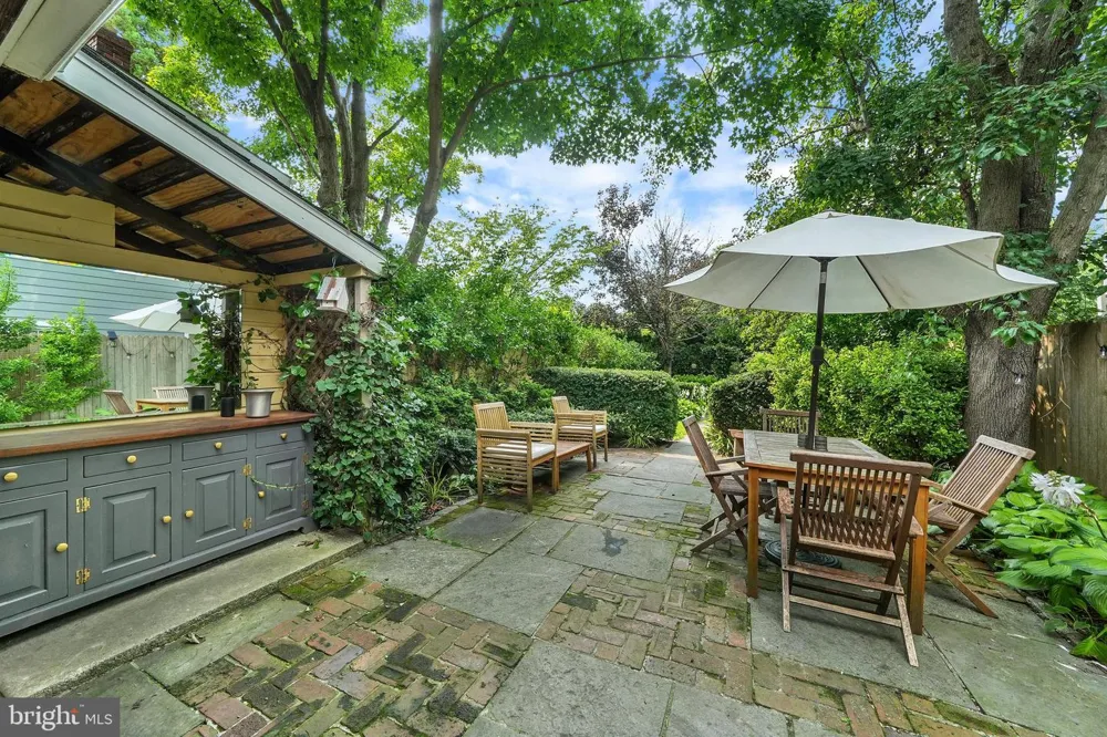 9 BUFFINGTON STREET Kennett Square, PA 19348