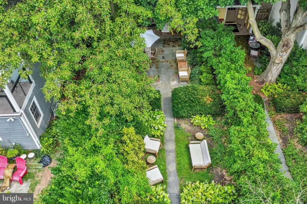 9 BUFFINGTON STREET Kennett Square, PA 19348