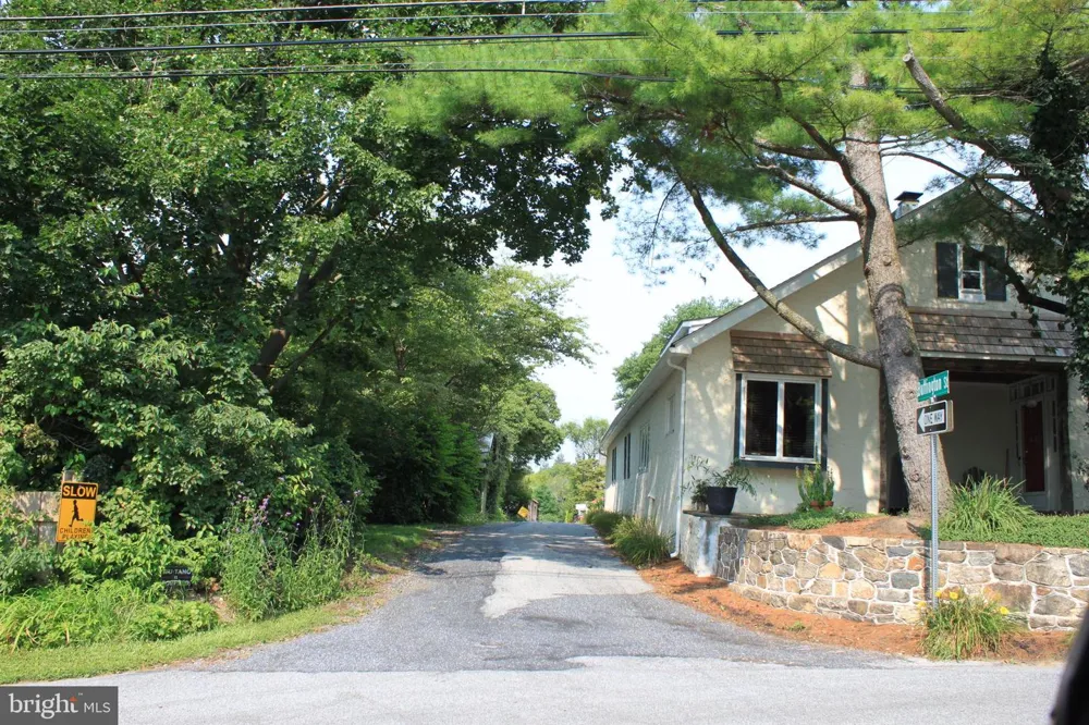 9 BUFFINGTON STREET Kennett Square, PA 19348