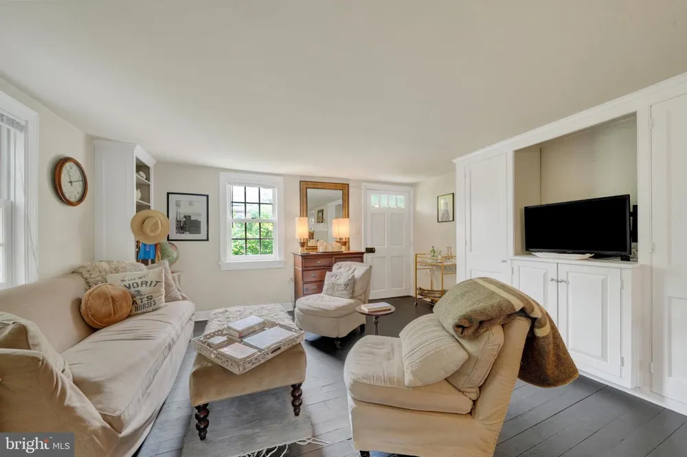 9 BUFFINGTON STREET Kennett Square, PA 19348