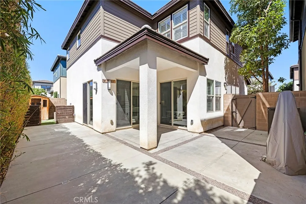 2111 Breakaway Costa Mesa, CA 92627