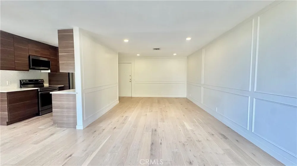 1735 Fuller Avenue #445 Los Angeles, CA 90046