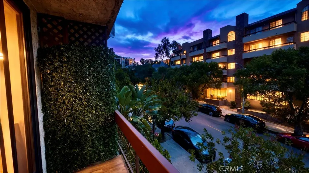 1735 Fuller Avenue #445 Los Angeles, CA 90046