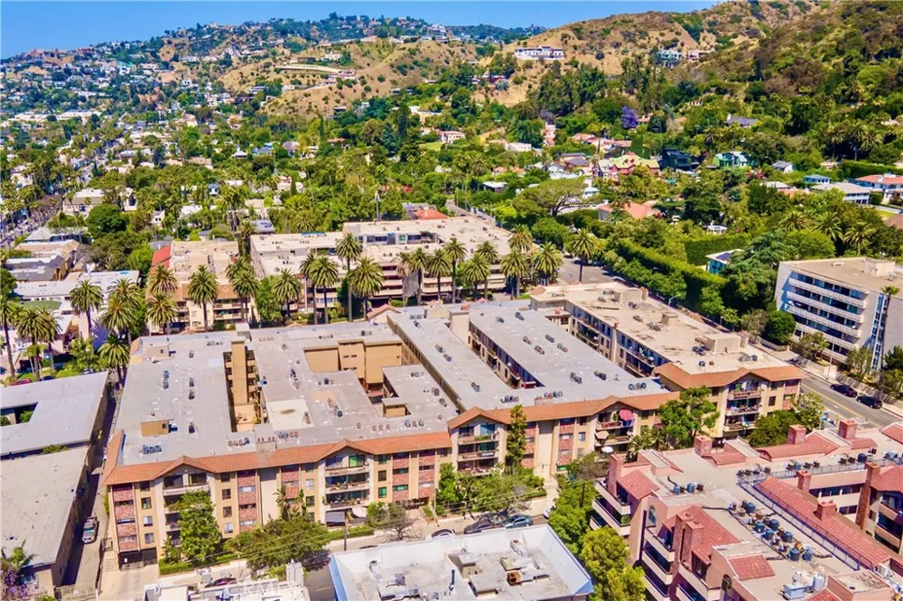 1735 Fuller Avenue #445 Los Angeles, CA 90046