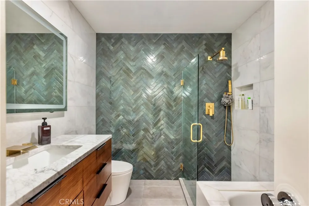 1735 Fuller Avenue #445 Los Angeles, CA 90046