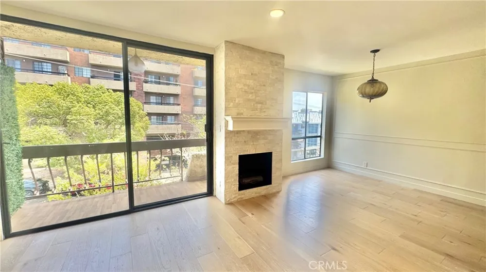 1735 Fuller Avenue #445 Los Angeles, CA 90046