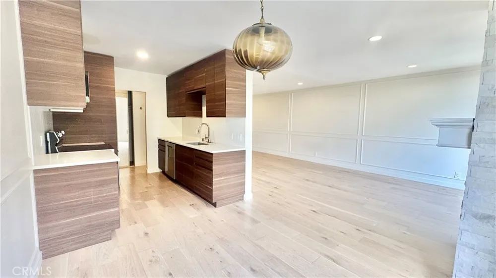 1735 Fuller Avenue #445 Los Angeles, CA 90046