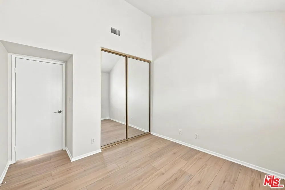 21801 Burbank Boulevard #83 Los Angeles, CA 91367