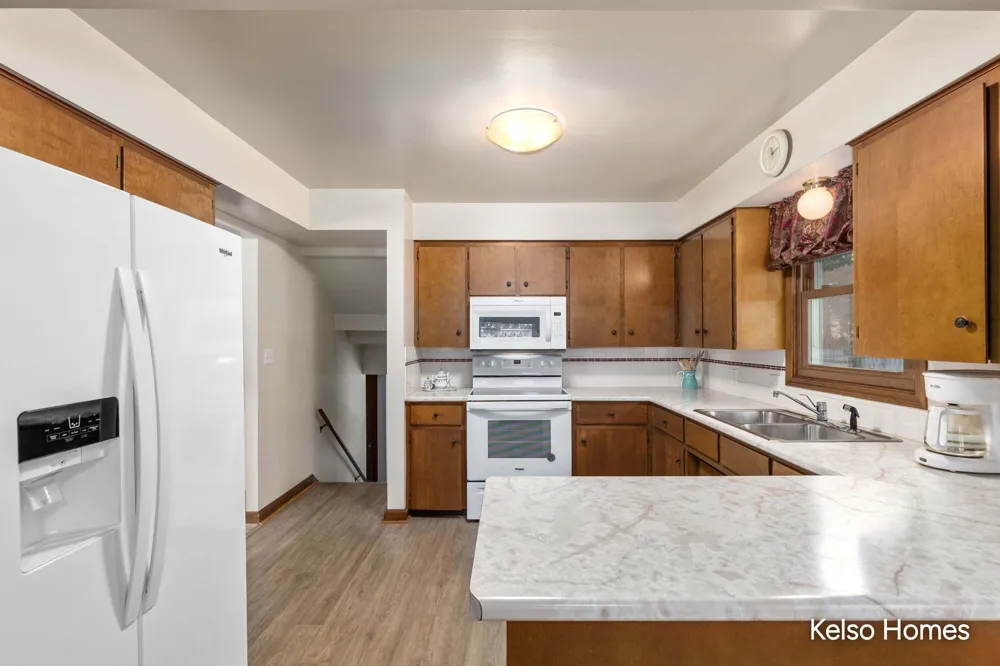 1704 Millbank Street SE Grand Rapids, MI 49508