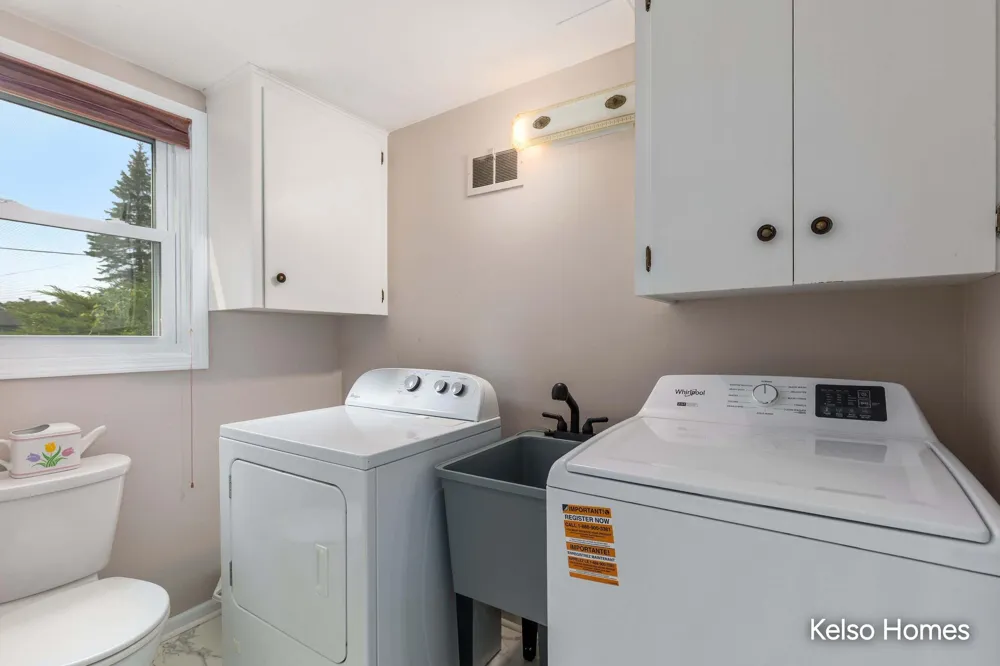1704 Millbank Street SE Grand Rapids, MI 49508