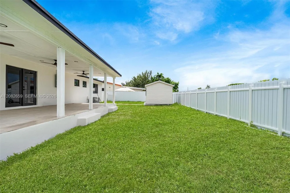1700 SW 71st Ct Miami, FL 33155