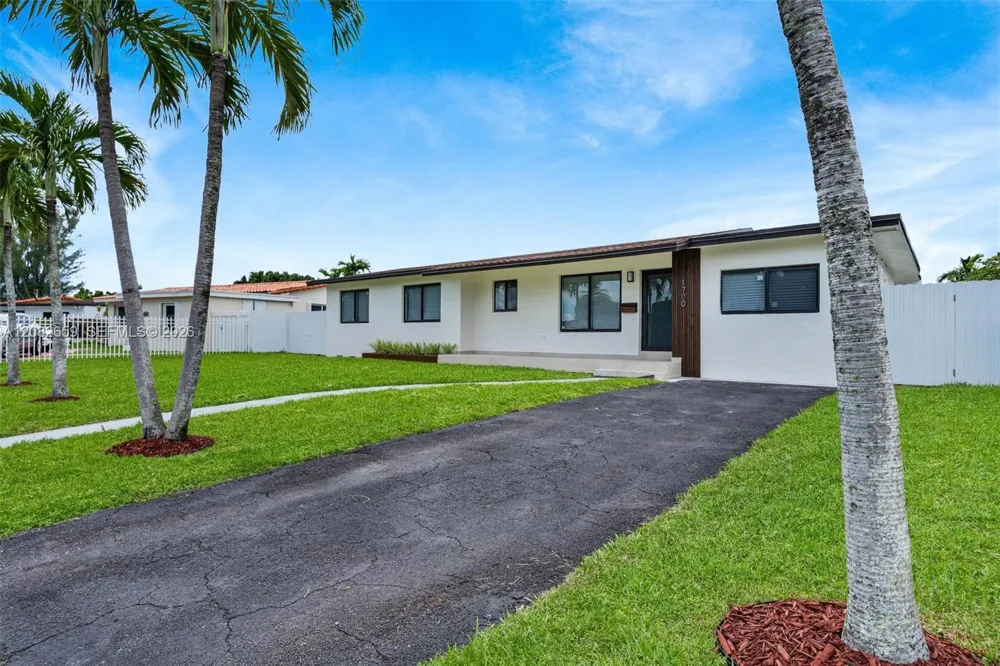 1700 SW 71st Ct Miami, FL 33155