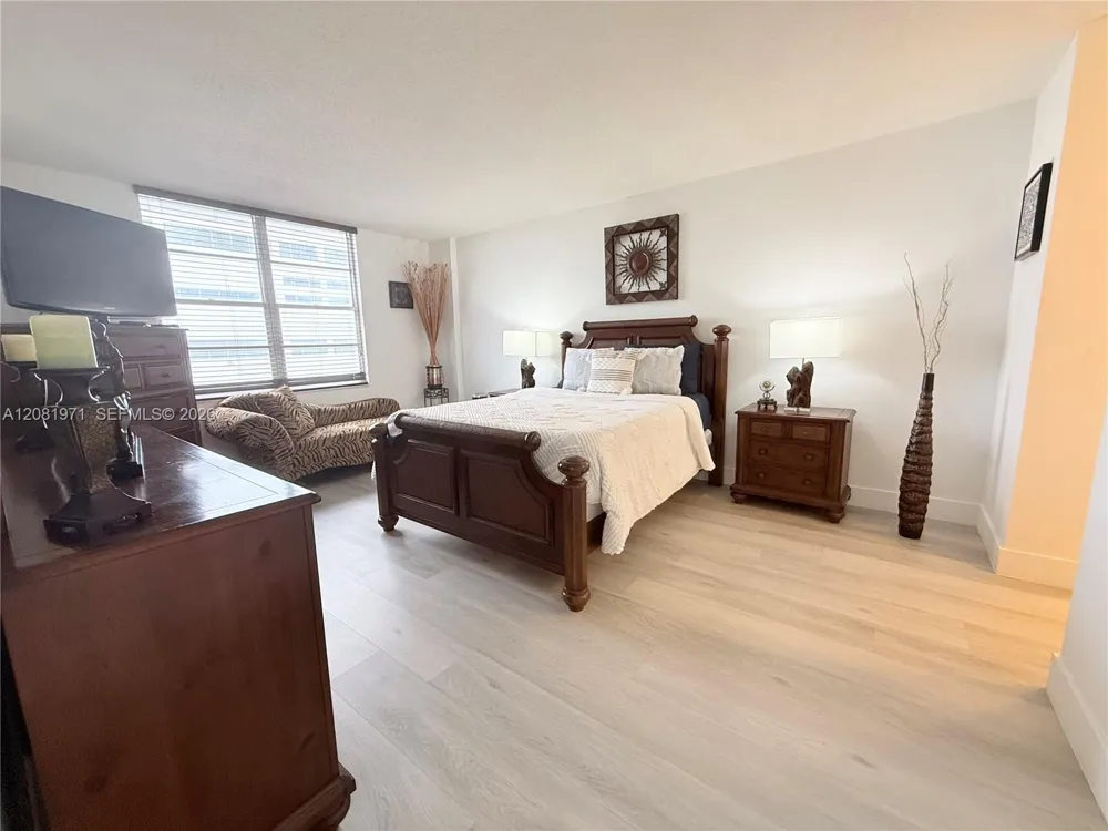 3725 S Ocean Dr #423 Hollywood, FL 33019