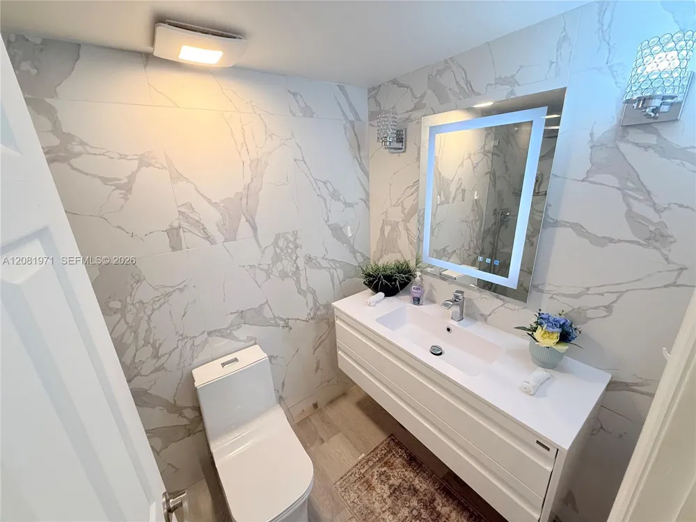 3725 S Ocean Dr #423 Hollywood, FL 33019
