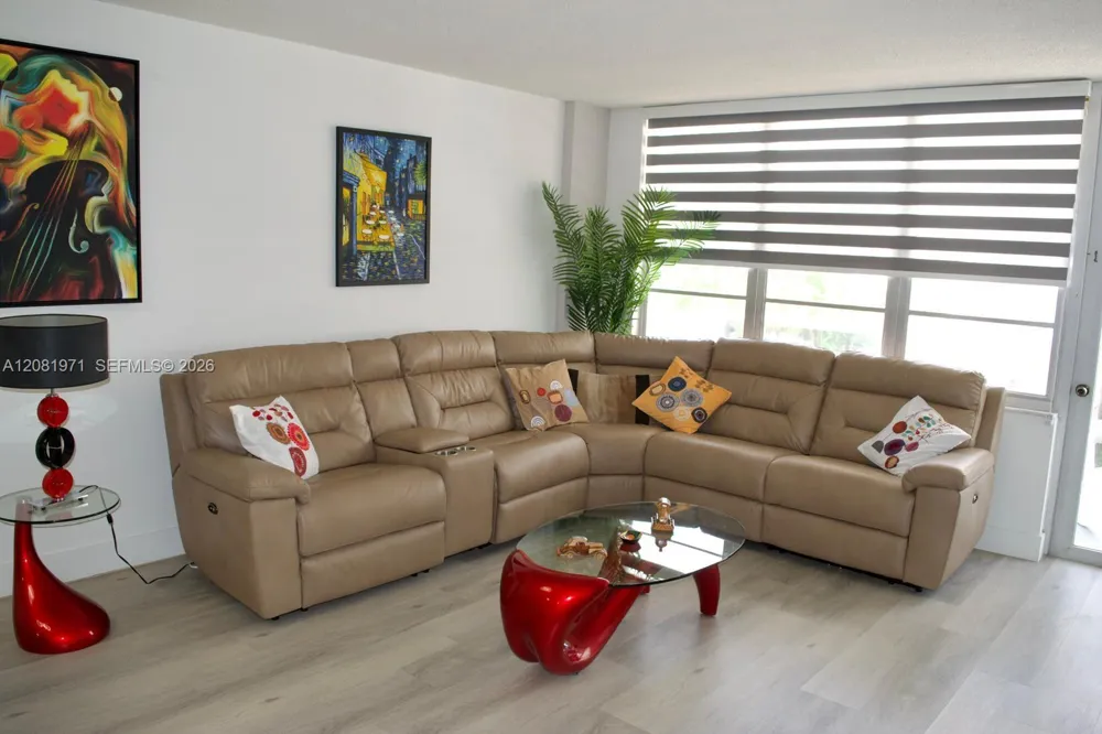 3725 S Ocean Dr #423 Hollywood, FL 33019