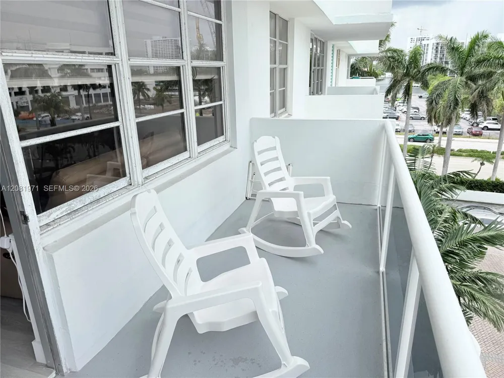 3725 S Ocean Dr #423 Hollywood, FL 33019