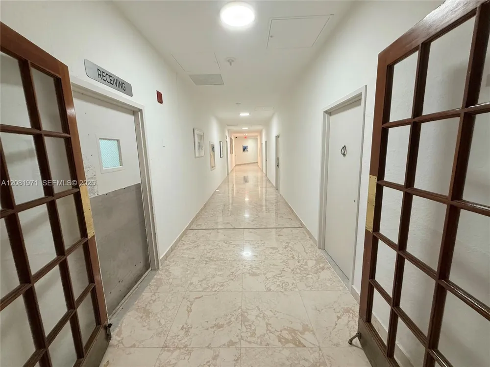 3725 S Ocean Dr #423 Hollywood, FL 33019