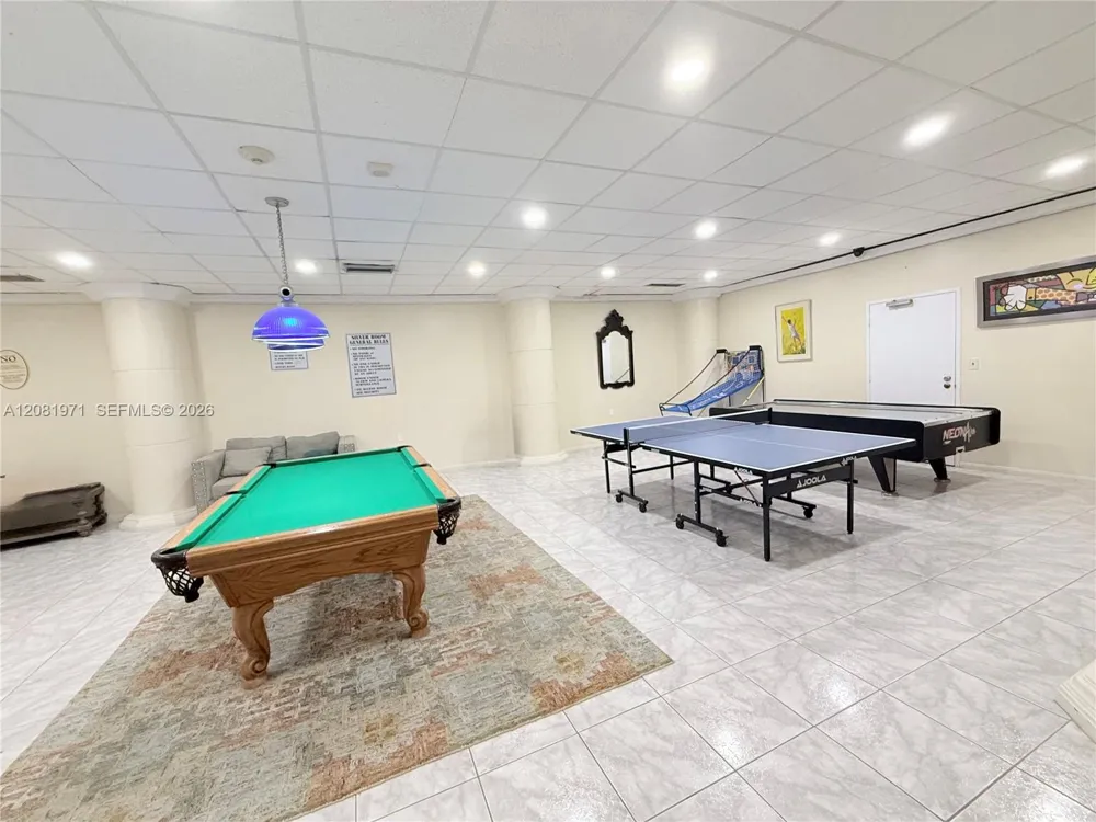 3725 S Ocean Dr #423 Hollywood, FL 33019