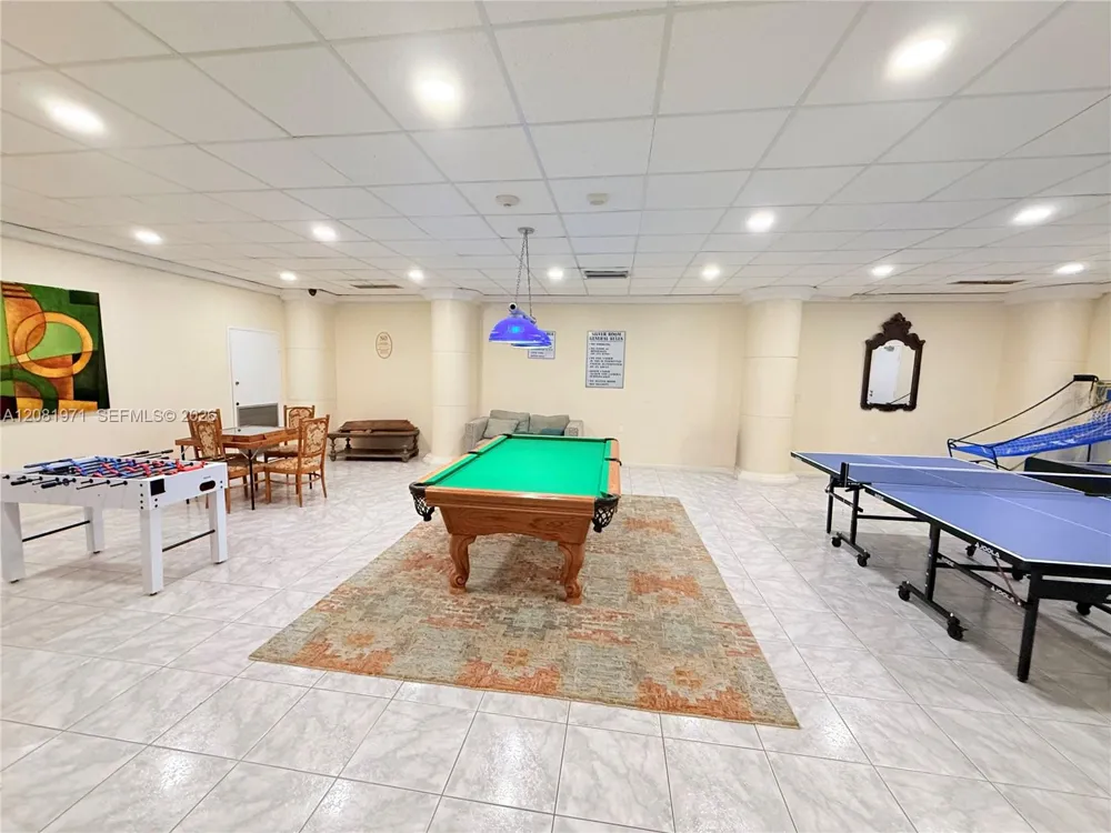 3725 S Ocean Dr #423 Hollywood, FL 33019