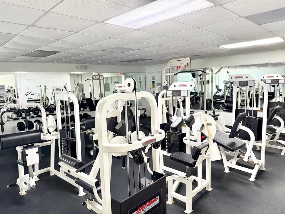 3725 S Ocean Dr #423 Hollywood, FL 33019