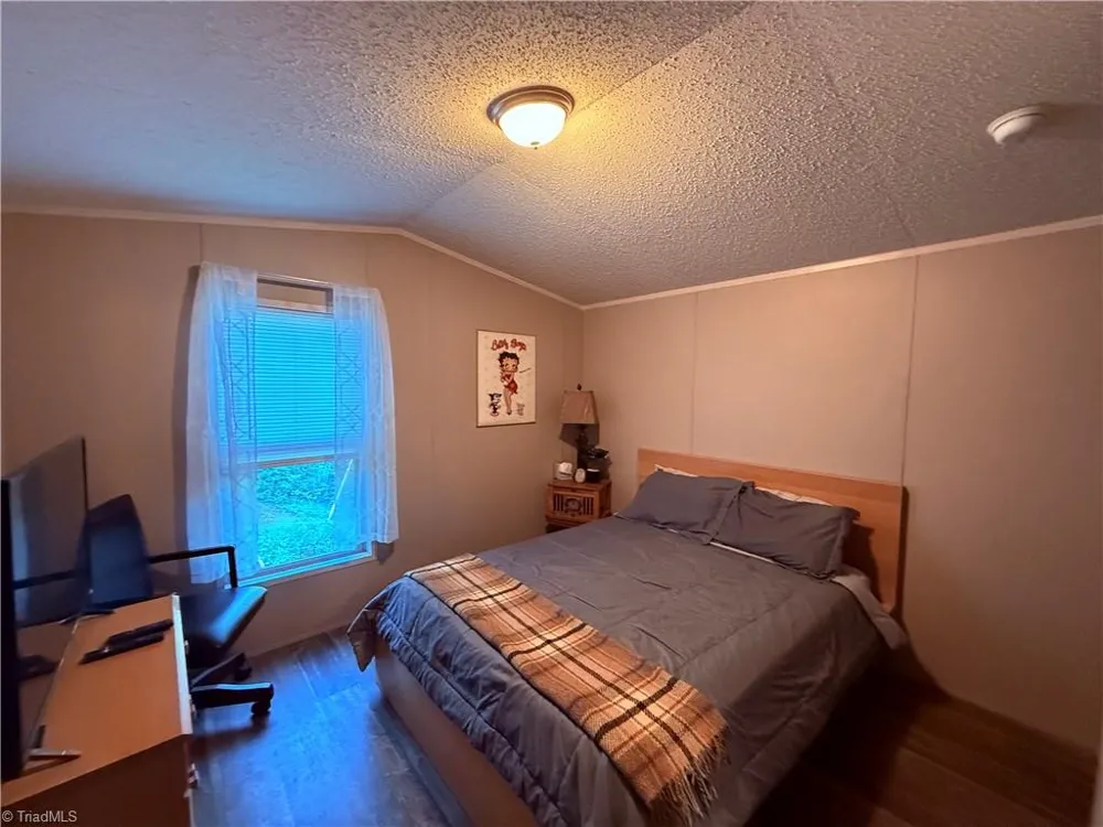 2828 E Pine Street Mount Airy, NC 27030