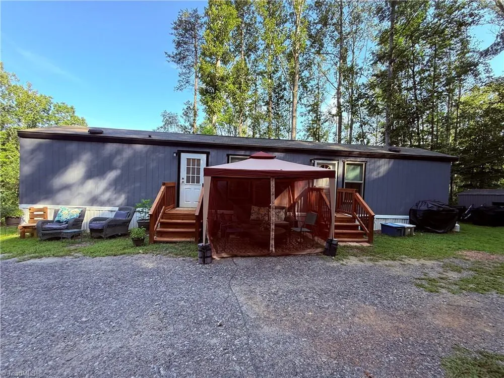 2828 E Pine Street Mount Airy, NC 27030