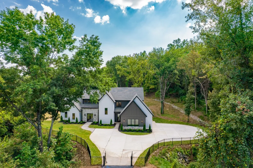 631 Hunters Trl Nashville, TN 37209
