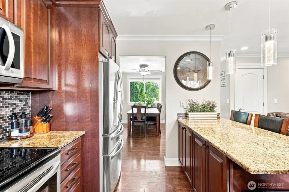 211 S 78th Street Tacoma, WA 98408