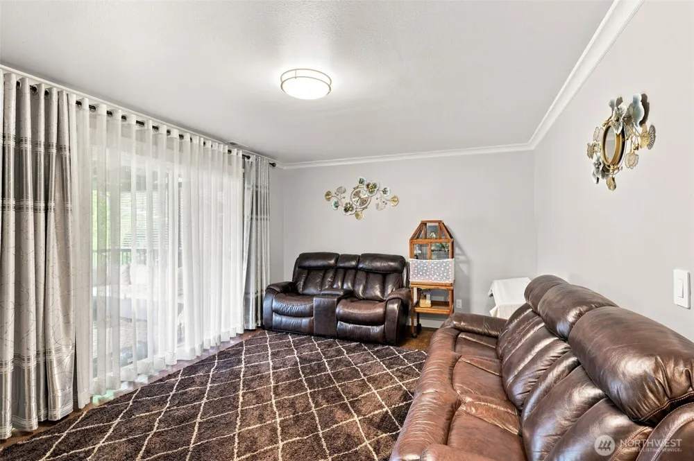 211 S 78th Street Tacoma, WA 98408