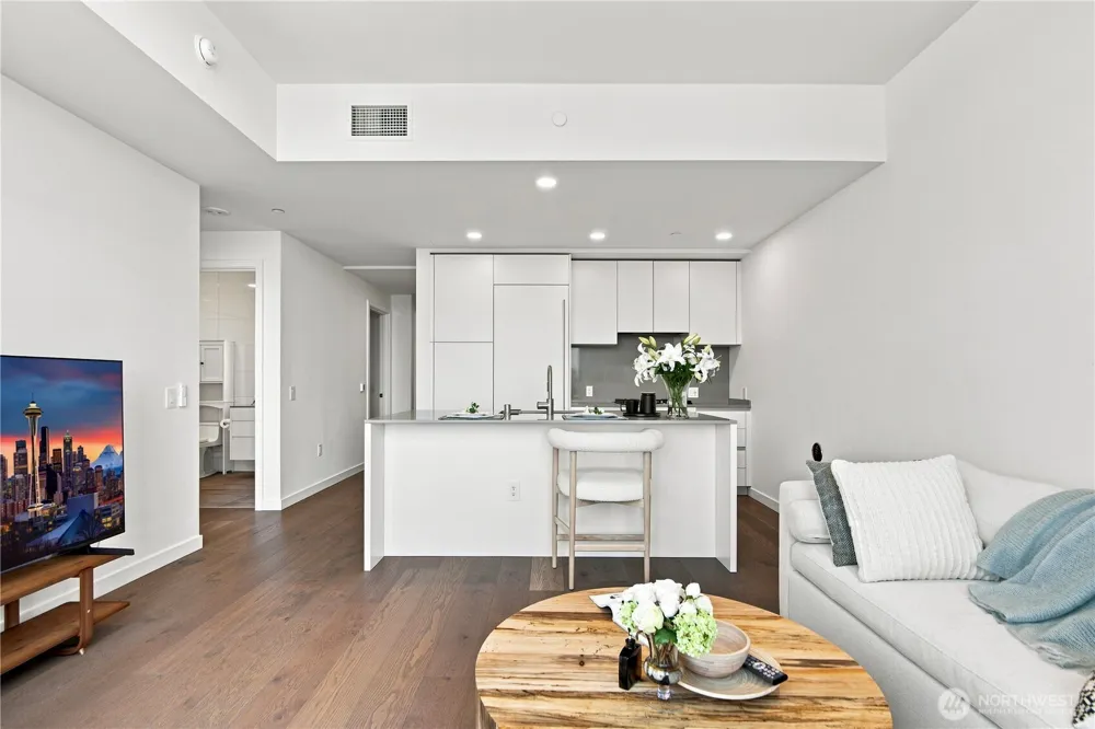 10232 NE 10th Street #815 Bellevue, WA 98004