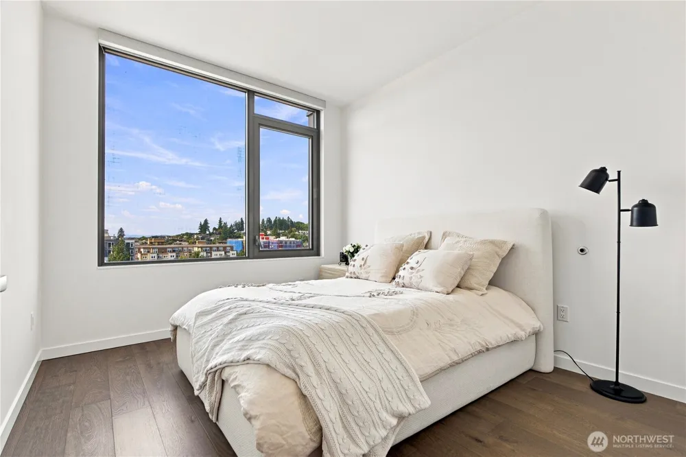 10232 NE 10th Street #815 Bellevue, WA 98004