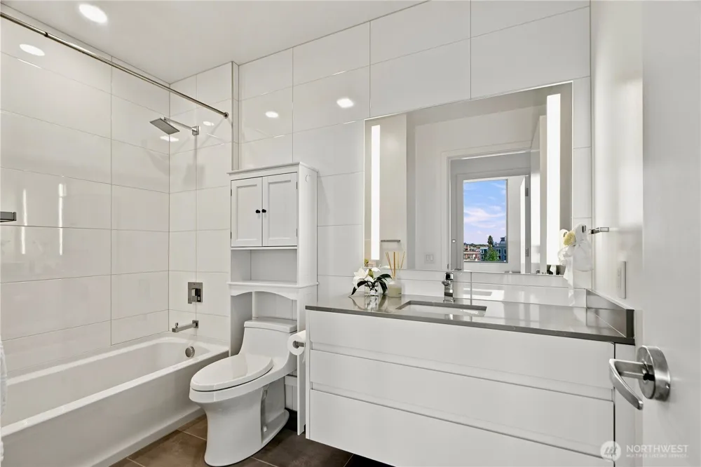 10232 NE 10th Street #815 Bellevue, WA 98004