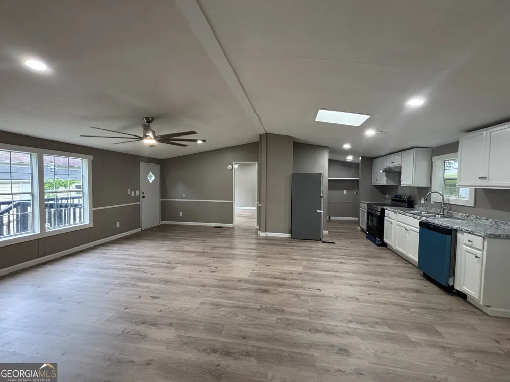225 Stratford DR Hampton, GA 30228