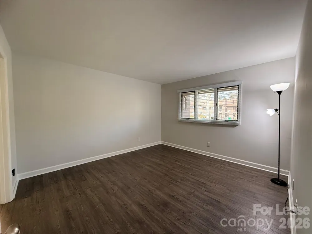 1855 J Julian Lane #Apt E Charlotte, NC 28208