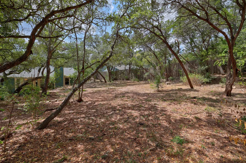 8304 Moccasin Path Austin, TX 78736